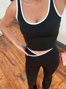 Our Connie contrast gym workout set (4 colours)