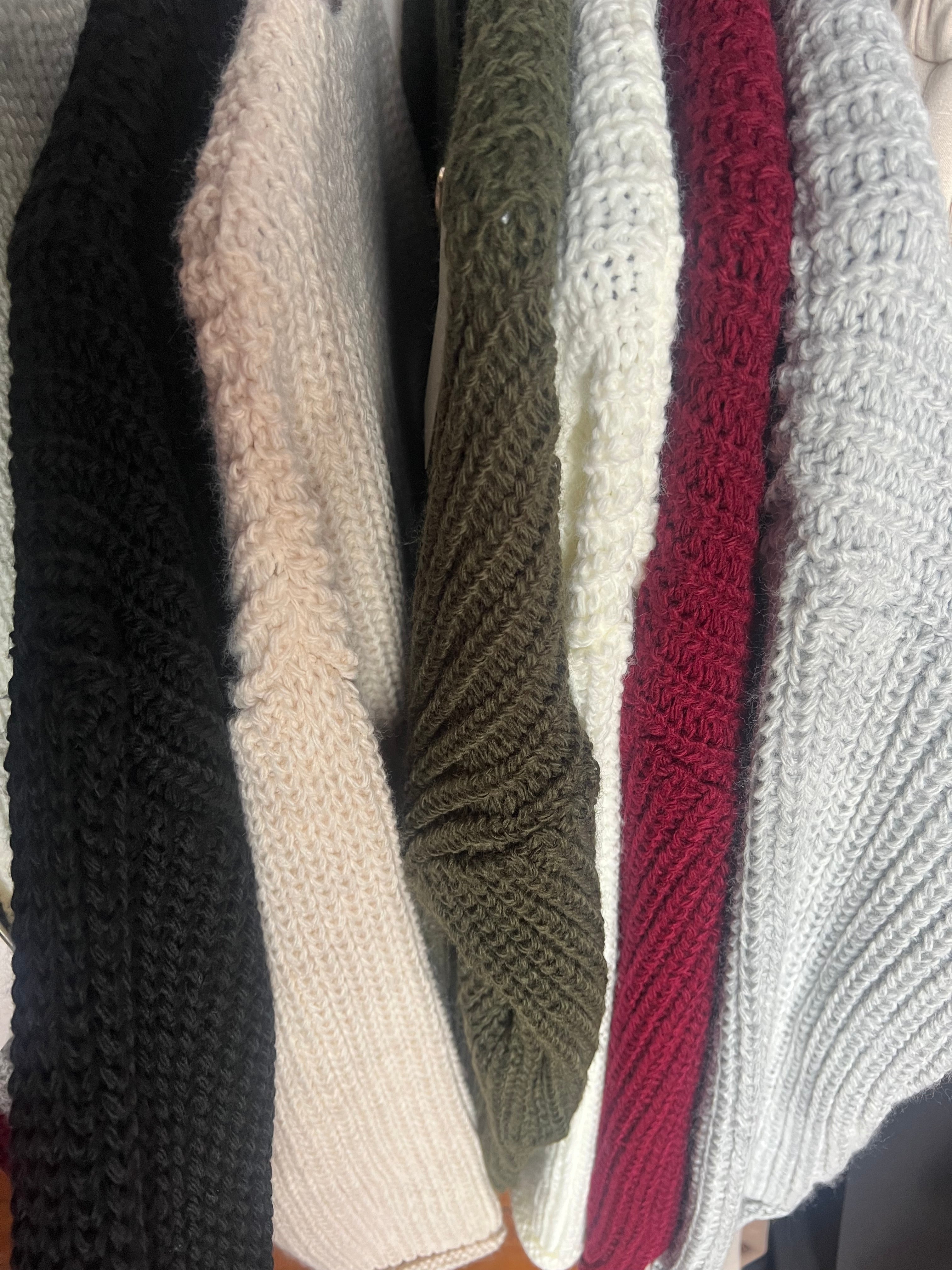 woman’s knitted cardigans (7 colours )