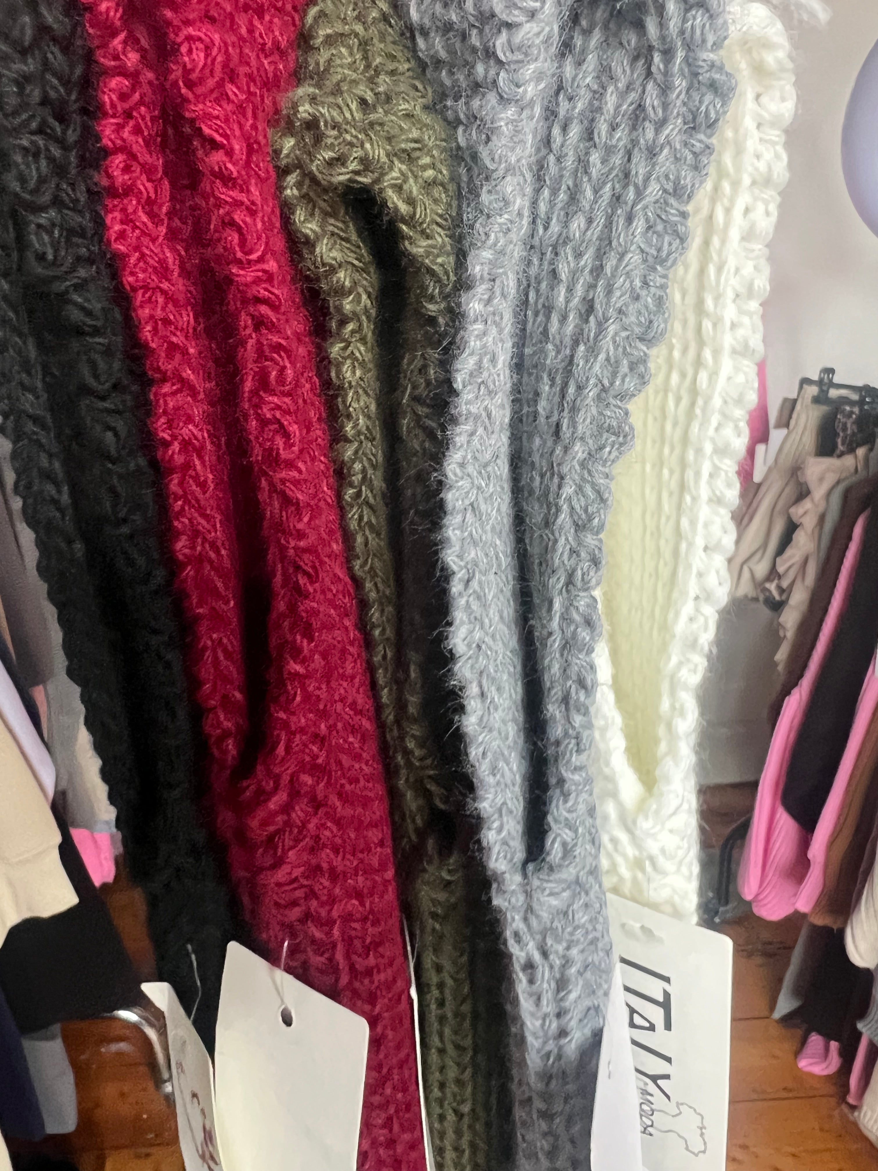woman’s knitted cardigans gilets (6 colours )