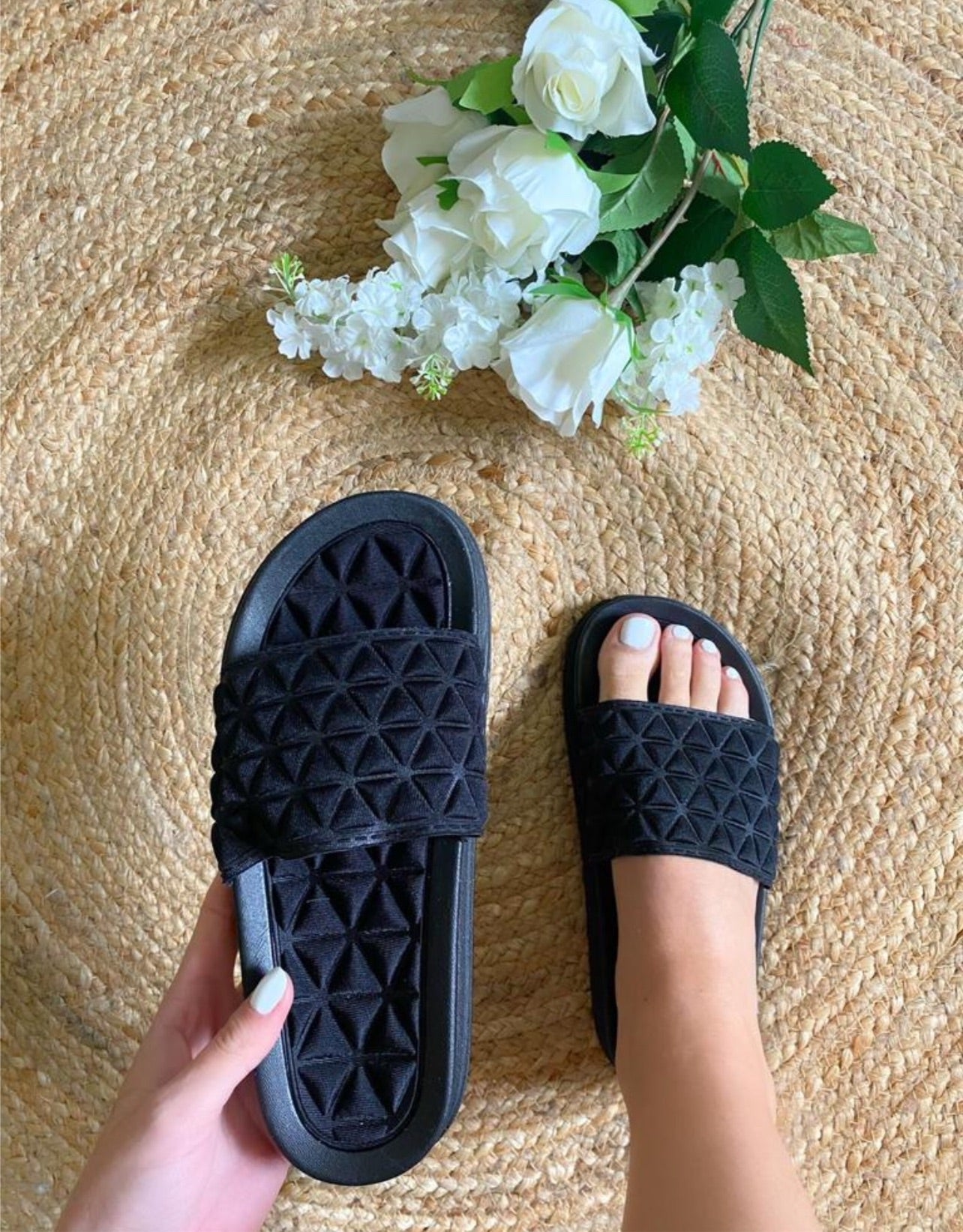 Ladies sliders (3 colours)
