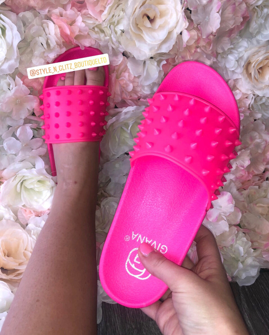Our neon spike sliders ( 2 colours)